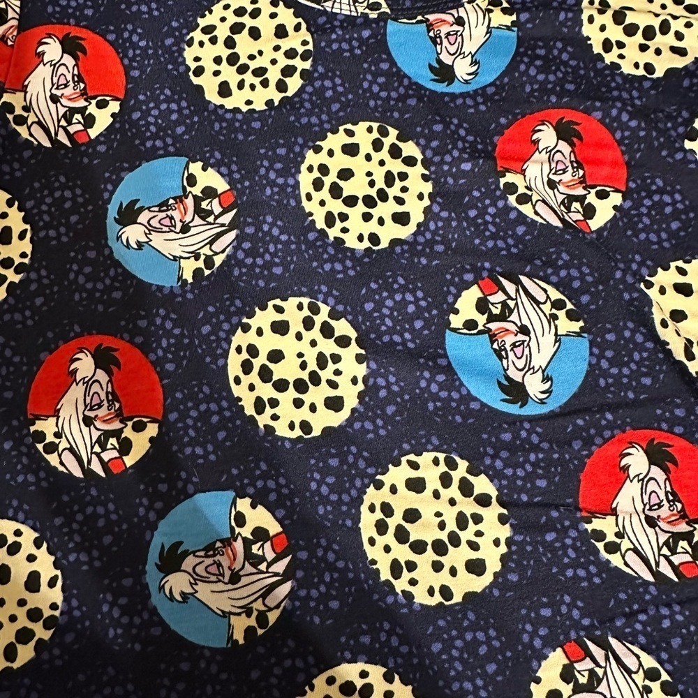 NWT Lularoe Disney Size XXSmall Perfect T Shirt Cruella DeVille Oversized - Picture 13 of 16